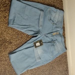 Skinny light blue jeans